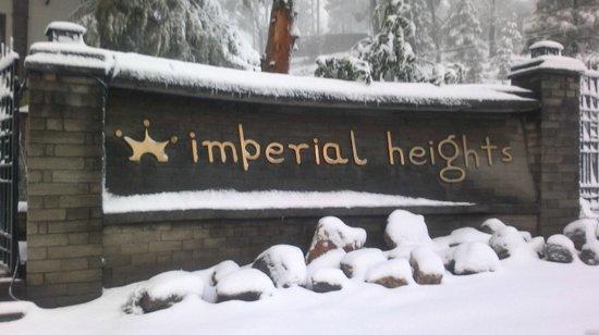 Hotel Imperial Heights à Almora Extérieur photo